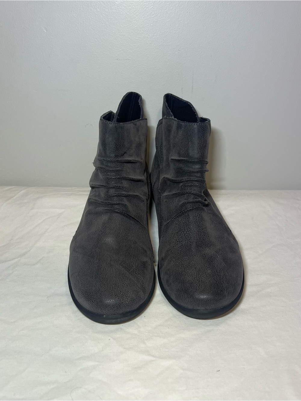 Cloudsteppers by Clarks Gray Slouch Ankle Boots